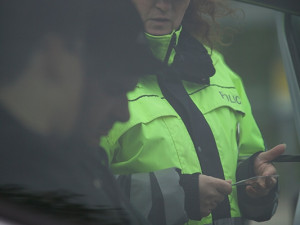 Policisté odměňovali řidiče nealkoholickým pivem, foto: Brněnská Drbna, Miroslav Toman