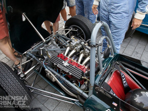 Historická závodní auta a motocykly se představily v centru Brna, foto: Brněnská Drnba, Miroslav Toman