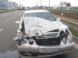 V Brně zemřel dělník, který se zřítil při nehodě z plošiny, foto: HZS JMK