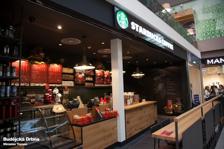 Brňané dnes poprvé ochutnají slavnou kávu Starbucks, foto: Brněnská Drbna, Miroslav Toman