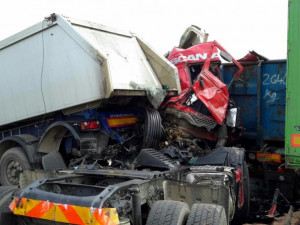 pbm105t-2015-05-25-8fb0a0c8