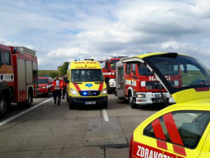 pbm105t-2015-05-25-a83bd232