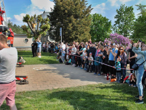 Hasiči nacvičovali zásah v hořící hvězdárně
