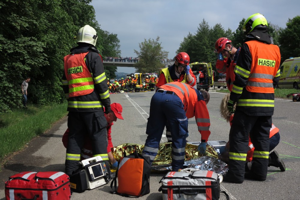Cvičení Dálnice 2016 prověřilo připravenost složek IZS na jižní Moravě