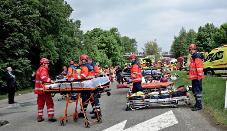 Cvičení Dálnice 2016 prověřilo připravenost složek IZS na jižní Moravě