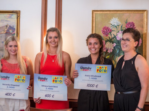 Finalistky soutěže Úsměv HappyFoto 2016 rozzářily jižní Čechy