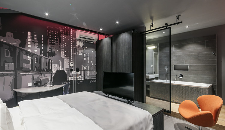 Imperial - pokoj 320 - On the Roof - Vít Janečka