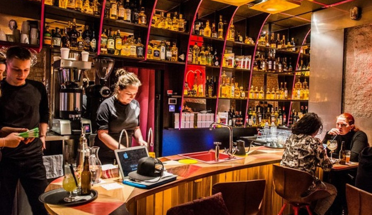 Autor: Tomáš Hrivňák