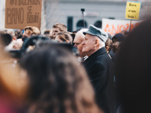 Studentská stávka #VyjdiVen v Brně optikou Vojtěcha Káby