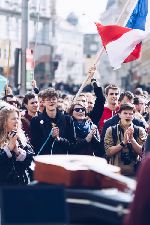 Studentská stávka #VyjdiVen v Brně optikou Vojtěcha Káby