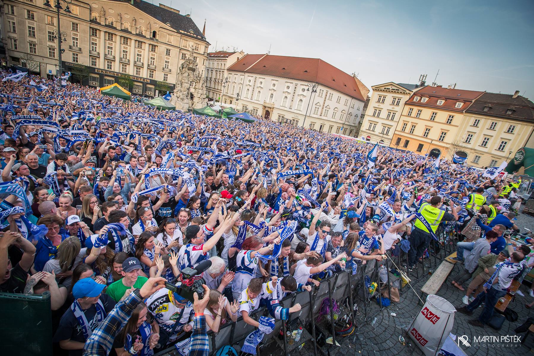 Zelňák při vítězném zápase v Třinci a zisku titulu, autor: Martin Pištěk