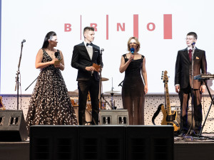 Ples pro Fénix 2019, autorka: Veronika Kovářová