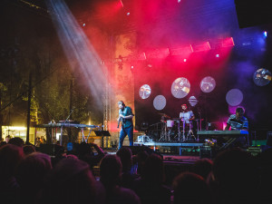 Dva dny života pod topolovým hájkem