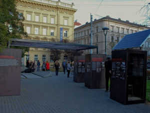 Výstava na Žerotínově náměstí vypráví příběh o nejtemnějším období Masarykovy univerzity