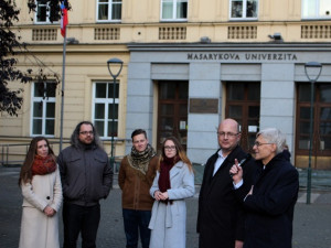 Výstava na Žerotínově náměstí vypráví příběh o nejtemnějším období Masarykovy univerzity