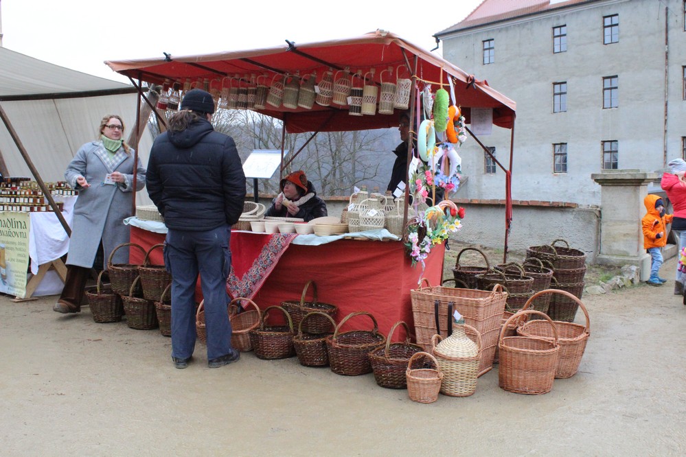 Slavnosti moravského uzeného na hradě Veveří navštívilo o víkendu 5 tisíc lidí