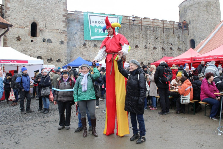 Slavnosti moravského uzeného na hradě Veveří navštívilo o víkendu 5 tisíc lidí