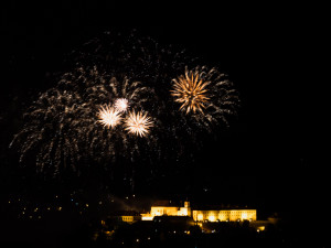 FOTO: Óda na šťastný let. Ohňostroj nad Špilberkem rozzářil noční oblohu