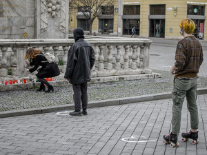 Demonstrace za zrušení opatření proti koronaviru, Zelný trh, 17. listopadu 2020. autor: Petr Bezděk