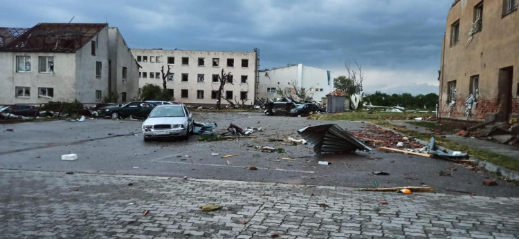 Apokalypsa. Jižní Morava zažila tornádo, některé obce jsou zničené