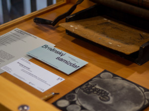 FOTOGALERIE: V Moravské zemské knihovně zahájili výstavu, která dokumentuje brněnský samizdat