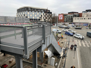 FOTOGALERIE: Bývalý brněnský Prior jde k zemi. Dnes začala demolice ikonické budovy