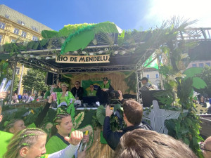 FOTOGALERIE: Studenti roztančili centrum Brna. Tradiční Majáles oslavili ve velkém stylu
