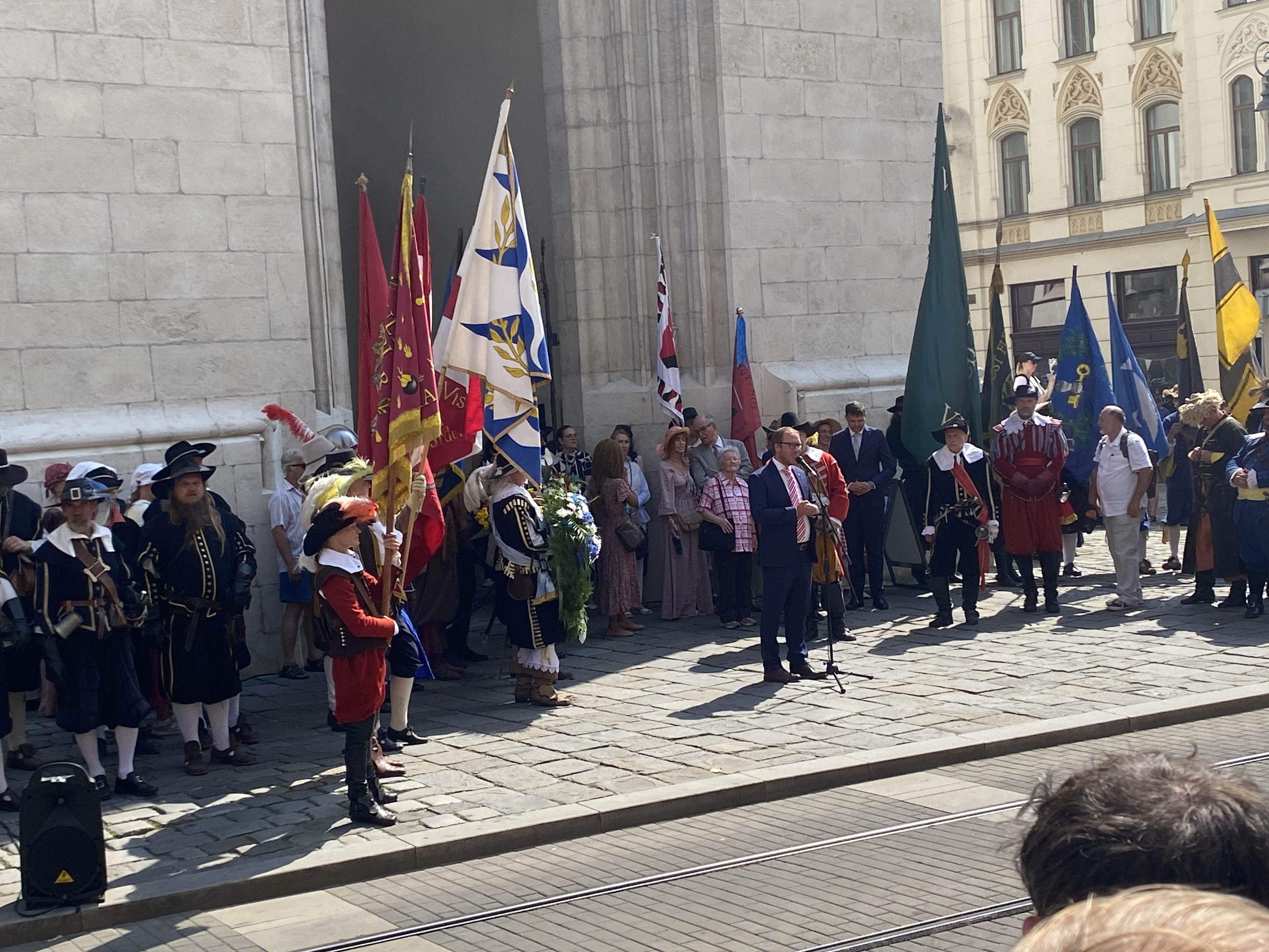 FOTOGALERIE: Brnem prošla historická armáda. Průvod připomněl legendární středověké bitvy