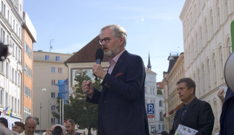FOTO: Volby na obzoru. Do Brna ve stejný den zavítali Petr Fiala i Andrej Babiš
