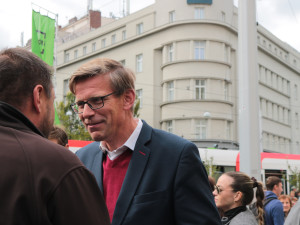 FOTO: Petr Fiala přijel tři dny před volbami do Brna na největší happening koalice