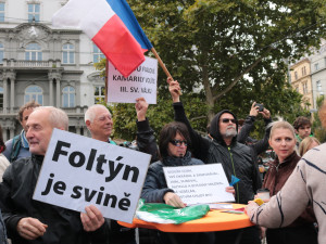 FOTO: Petr Fiala přijel tři dny před volbami do Brna na největší happening koalice