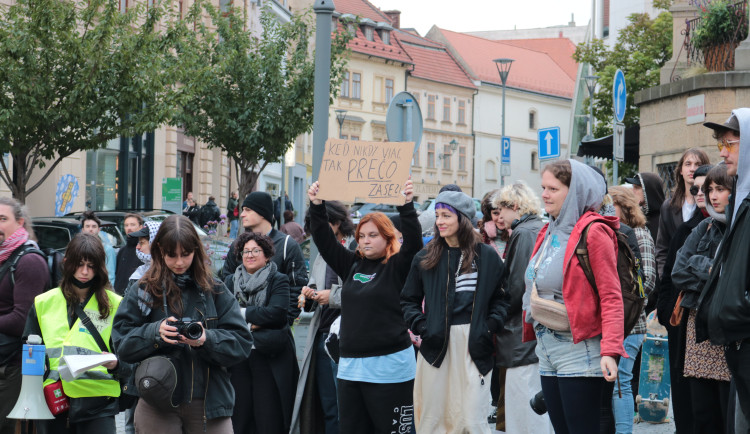 FOTOGALERIE: „Brno proti fašismu!“ skandovaly stovky demonstrantů