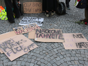 FOTOGALERIE: „Brno proti fašismu!“ skandovaly stovky demonstrantů
