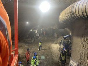 Hranice 100 metrů překonána. Pokračuje ražba průzkumné štoly tunelu Vinohrady