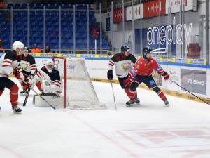 FOTO: Benefiční hokejové utkání proti Univerzitě obrany vyhrálo VUT 7:6
