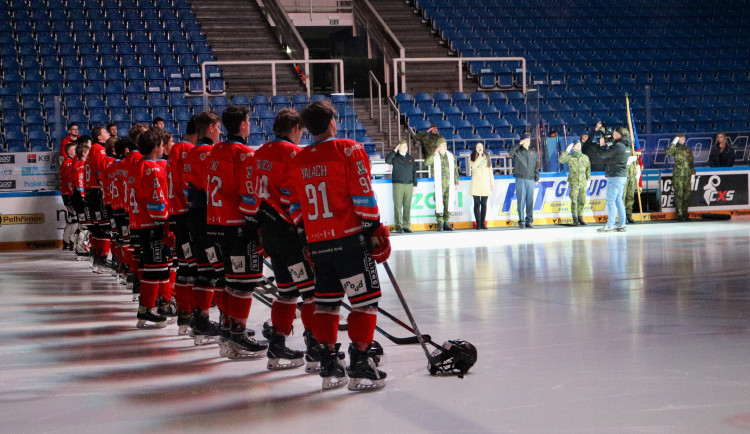 FOTO: Benefiční hokejové utkání proti Univerzitě obrany vyhrálo VUT 7:6