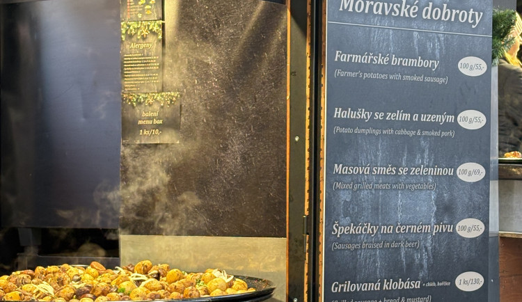 FOTO: Kolik stojí svařák, bramborák nebo Turbomošt? Drbna zmapovala ceny na Zelňáku