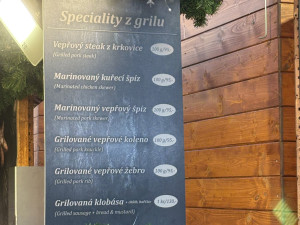 FOTO: Kolik stojí svařák, bramborák nebo Turbomošt? Drbna zmapovala ceny na Zelňáku