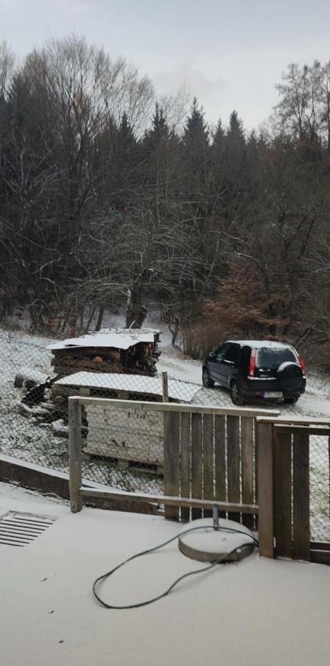 FOTO: Brno a okolí dnes zasypal sníh. Podívejte se, jak to na jižní Moravě vypadalo