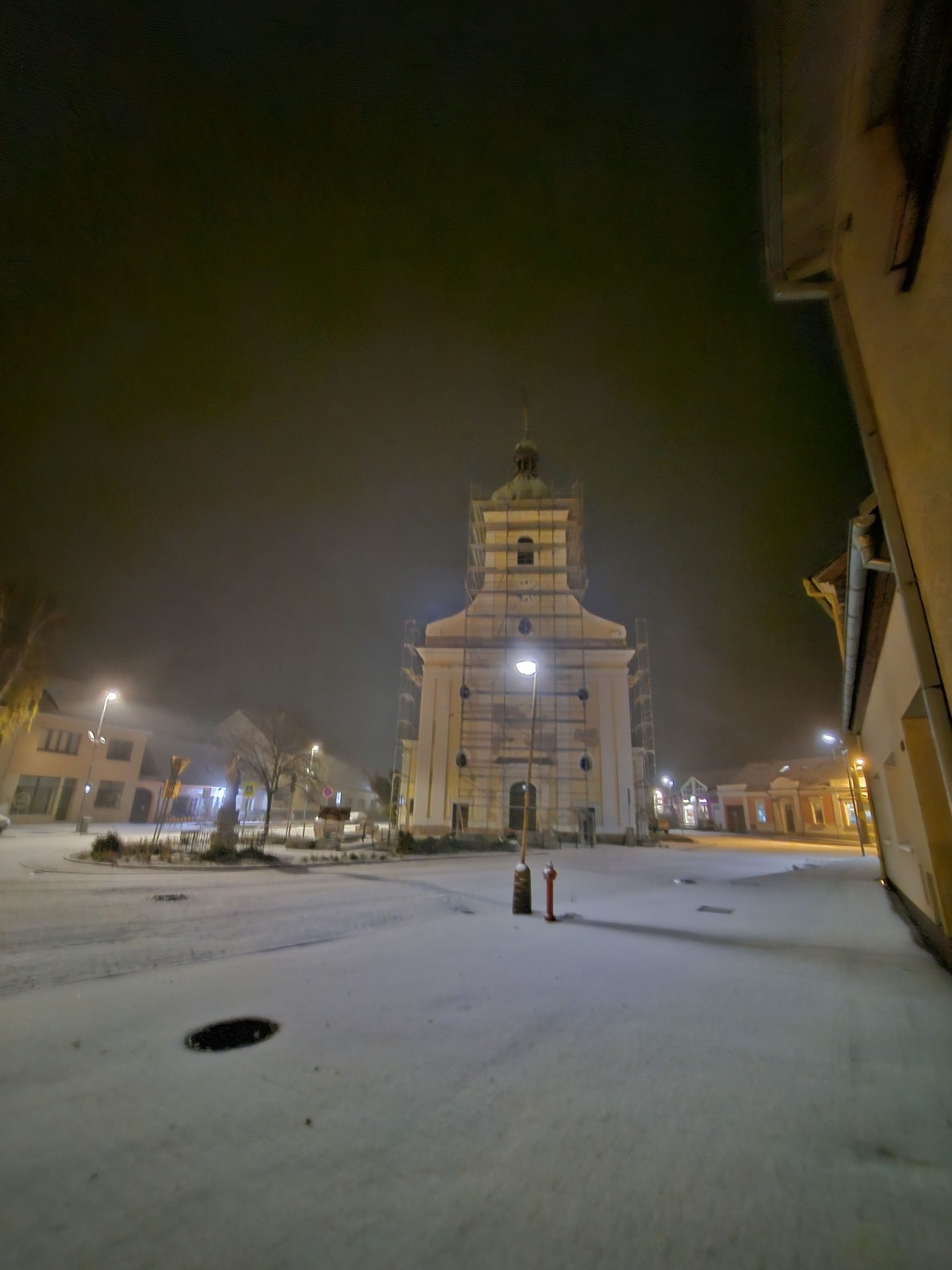 FOTO: Brno a okolí dnes zasypal sníh. Podívejte se, jak to na jižní Moravě vypadalo