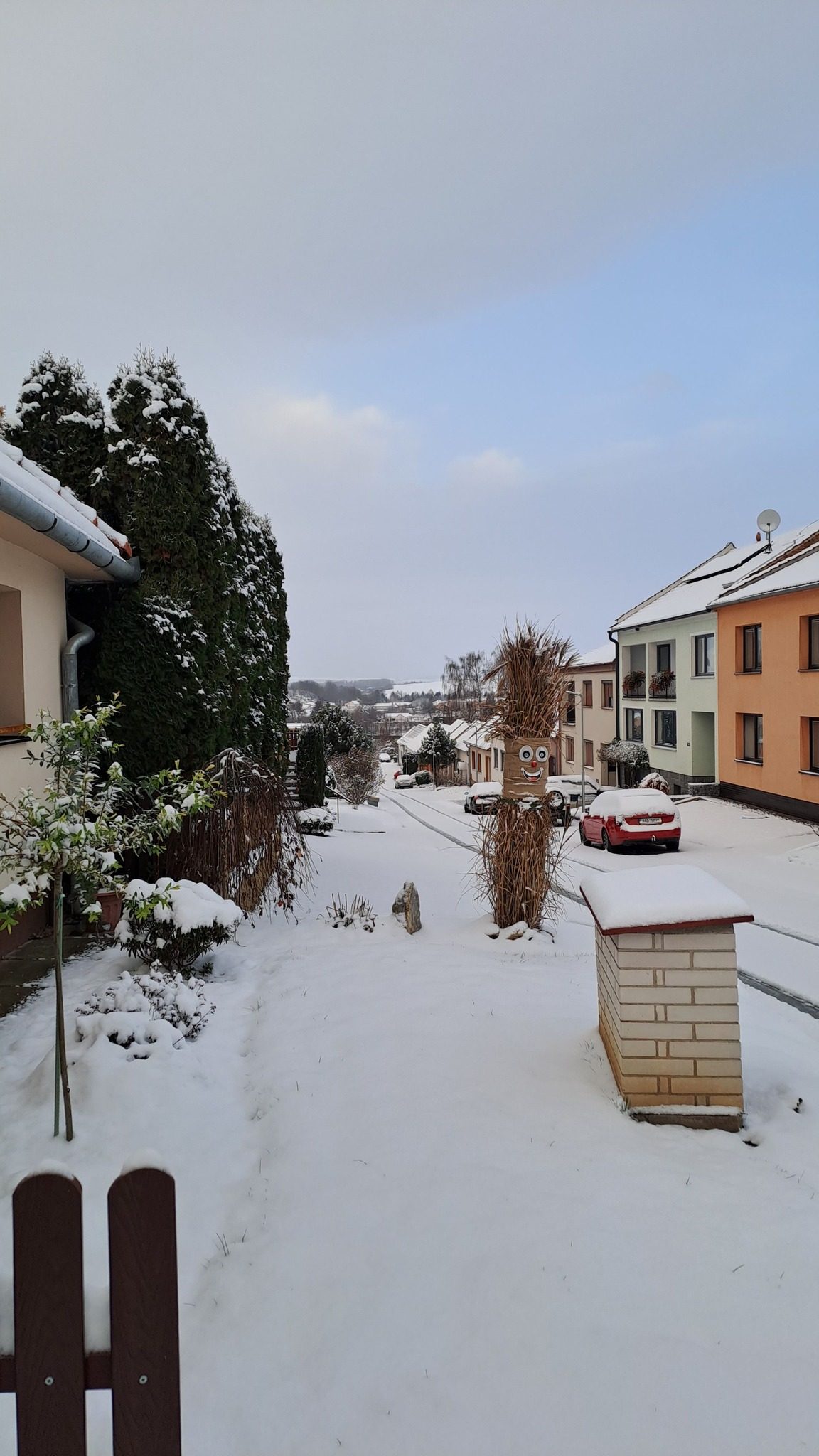 FOTO: Brno a okolí dnes zasypal sníh. Podívejte se, jak to na jižní Moravě vypadalo