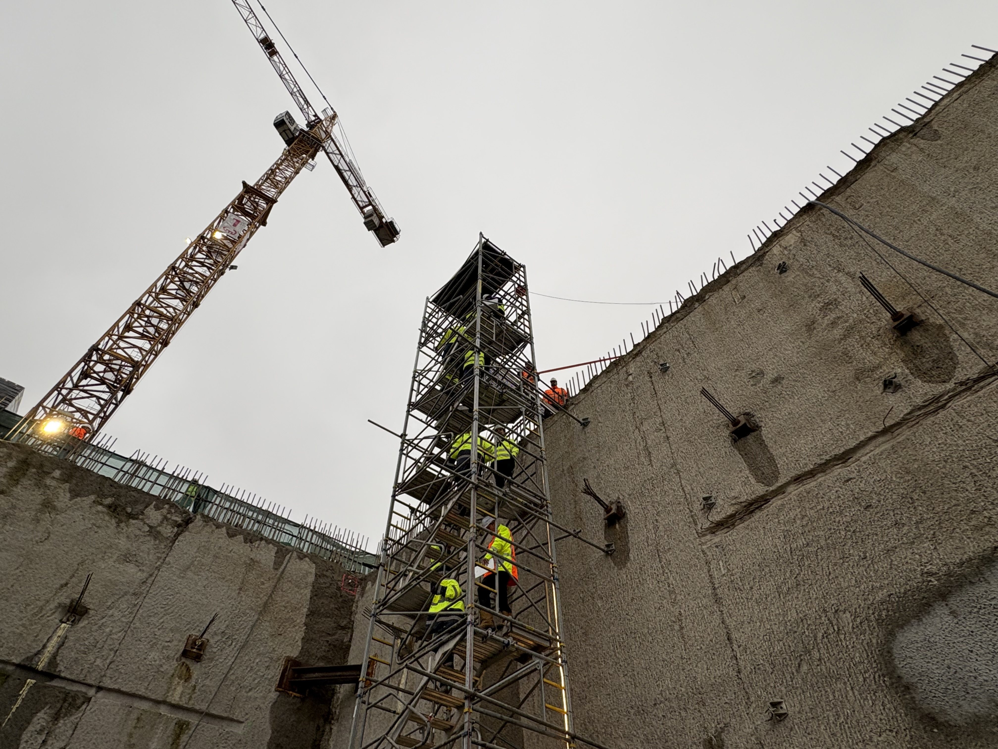 FOTO: Po brněnských Pompejích není ani památky, práce na Dornychu pokračují