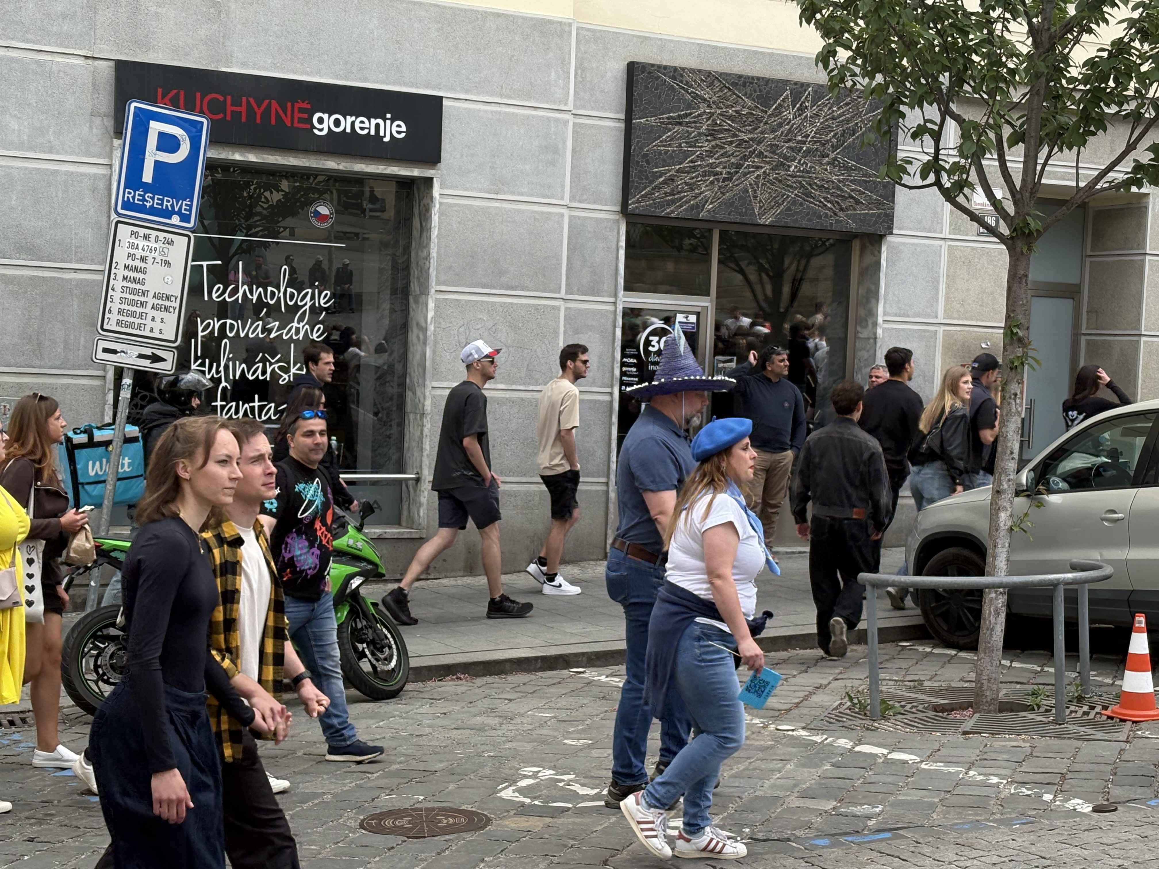 FOTO: V Brně propukly majálesové oslavy. Podívejte se na pestrý průvod
