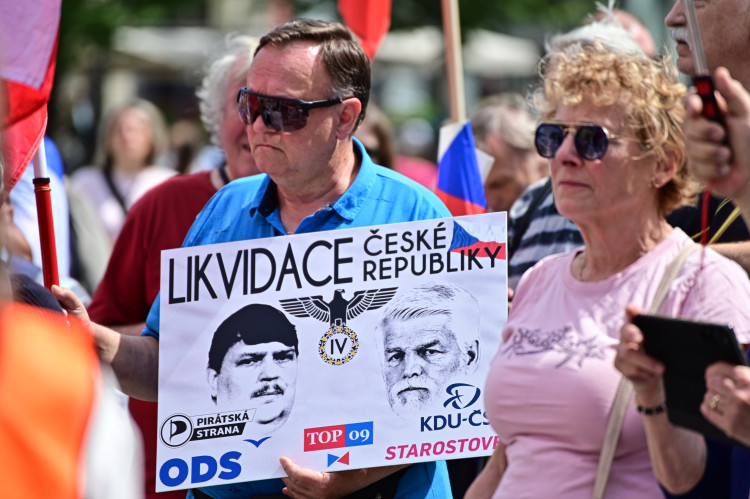 FOTO: Kultura, emoce a protesty. Tak vypadal sjezd sudetských Němců v Brně