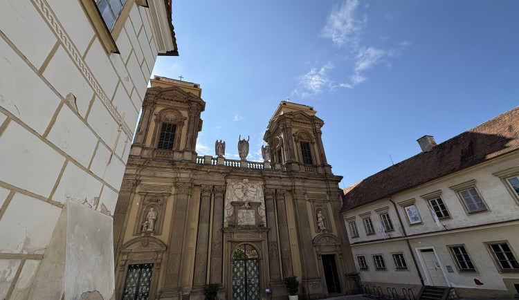 FOTO: Historie, kavárny i výhledy. Mikulov v létě umí okouzlit