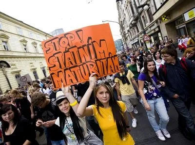 statni_maturity