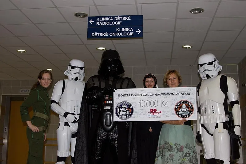 501. legie ze Star Wars navštívila Kliniku dětské onkologie Fakultní nemocnice Brno