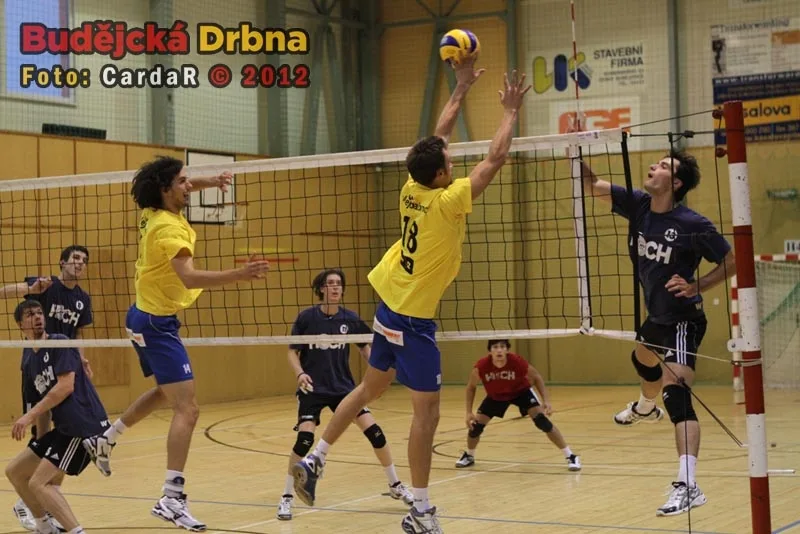 Tomáš Fila versus Vlado Katona (zleva)