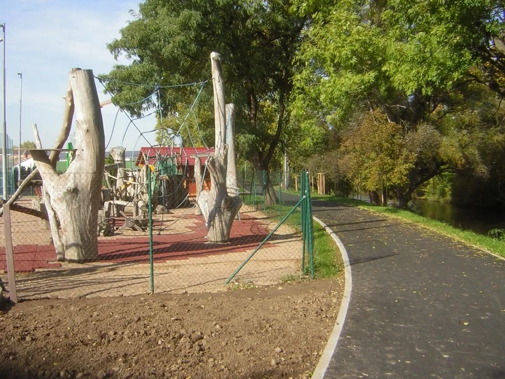 Stezka Komárov 2