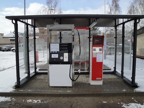 CNG 4, stanice